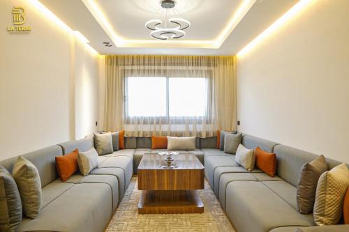 Hotel Comfort, Home Vibes 3