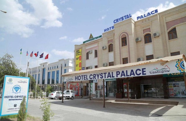 Hotel crystal palace