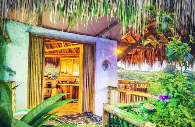 Hotel Ecolodge en Bambú con Jacuzzi a 15min de Quimbaya Panaca Alma Ecosuites