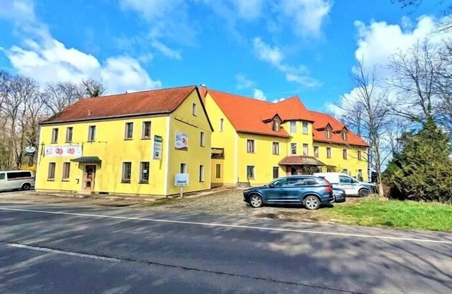 Hotel Emilia Haus