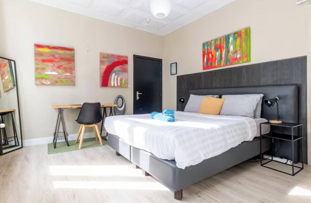 Hotel Entree Brugge - Charming hotel in picturesque Brugge with AC, WiFi