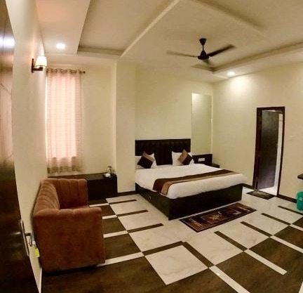 Hotel Govindam Elite