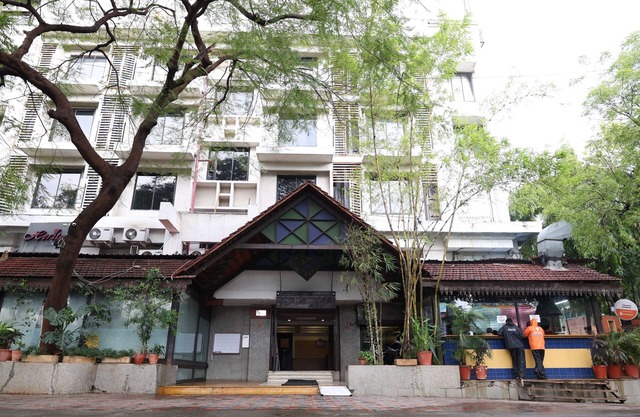 Hotel Heritage 2001-Nagpur