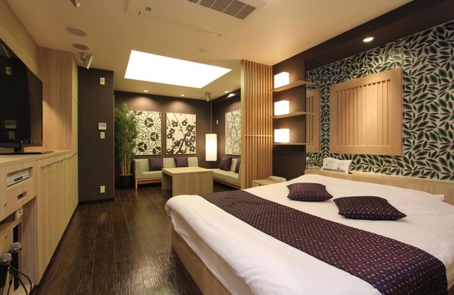 HOTEL K-WAVE R (Adult Only)