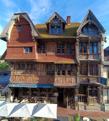 Hotel La Résidence Manoir De La Salamandre