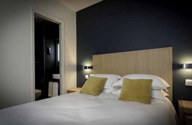 Hotel Mirabeau Eiffel