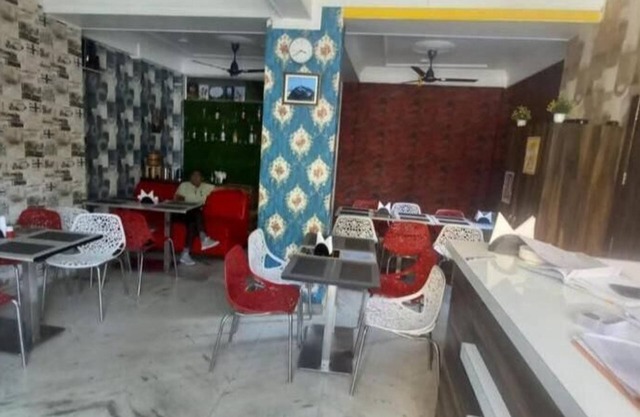 Hotel Monal Standard Room