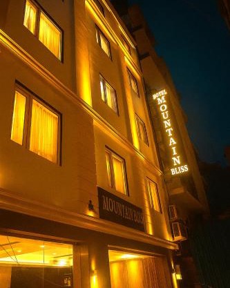 Hotel Mountain Bliss' New Delhi City center