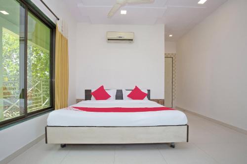 Hotel O Capital O Sai Icon Residency