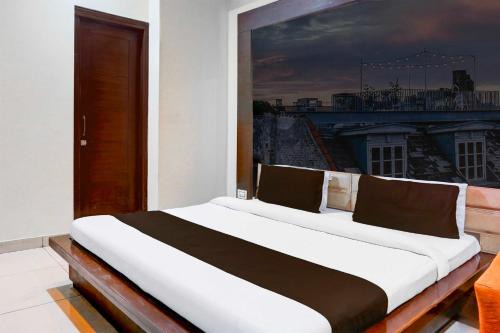 Hotel O Railway Station Road Near Clock Tower