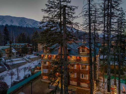 Hotel Pine Spring Gulmarg