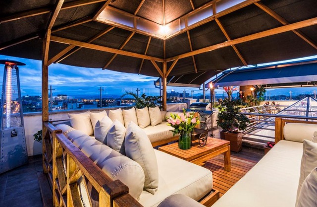 Hotel Platinum Suite