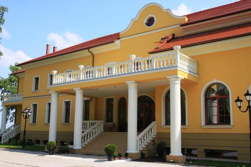 Hotel * Plauter Kúria