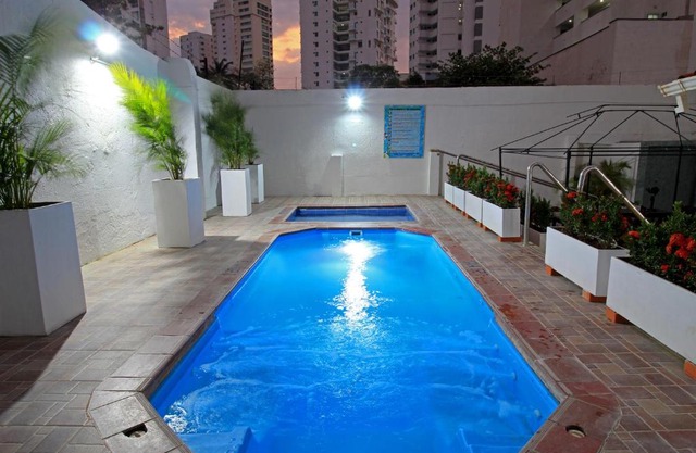 Hotel Rodadero Inn By GEH Suites