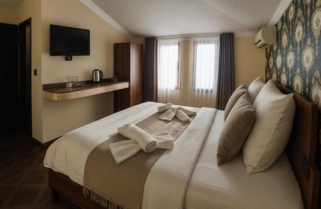 Hotel Shadervan