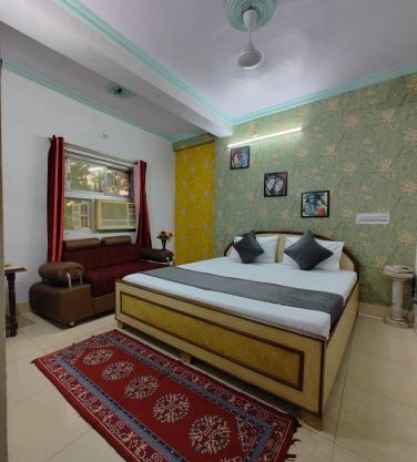 Hotel Swarajya Palace