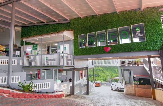 Hotel Vista Verde