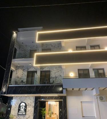 Hotel12