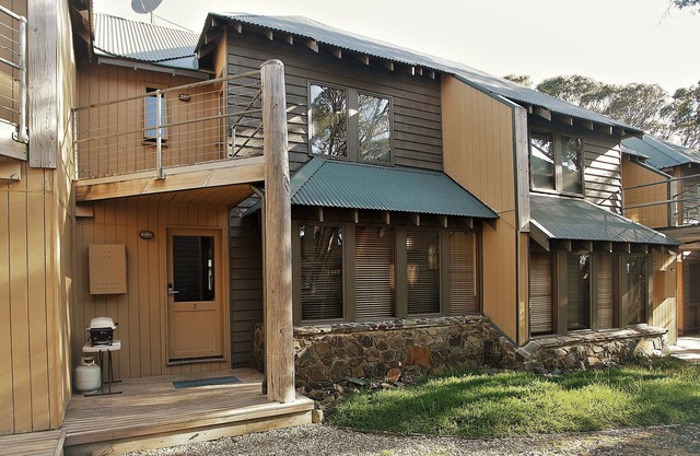 Hotham Mountain Escape – Sun Run (Chalet #3).