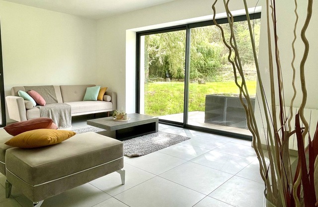 House 10pers of 132m2, 15mn from Lyon/20mn Eurexpo
