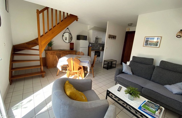 House, 2 bedrooms, 400 m from the beach and center, garden of 150 m²