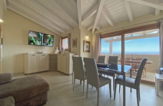 House 41 - penthouse in the historic center crazy sea view - all services nearby