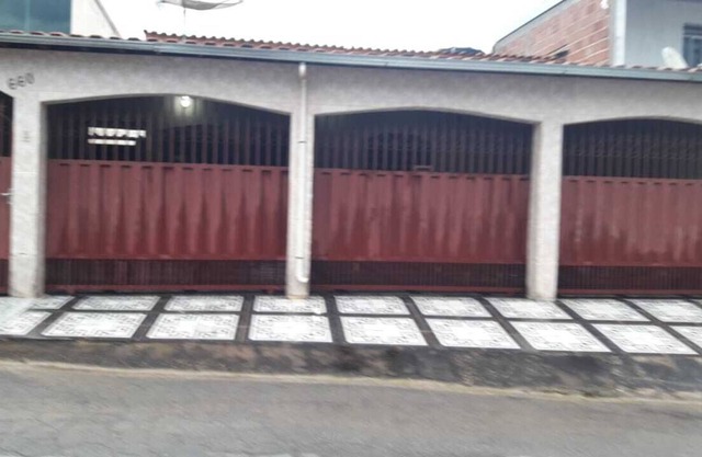 House accommodates 10 people