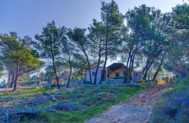 House Fisherman (46941-K1) - Postira - island Brac