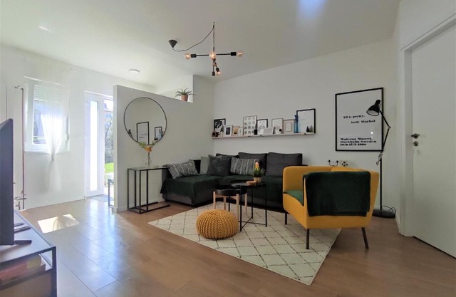 House in center of Gospic with big garden