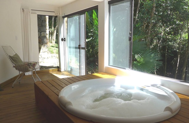 House in Lagoa da Conceição: SPA, Nature, Quiet, View, Close to beaches