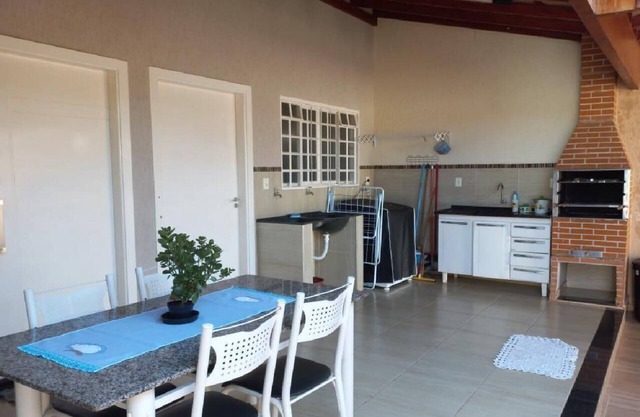 House in Olympia with WIFI, Netflix and air conditioning! Come enjoy Thermas !