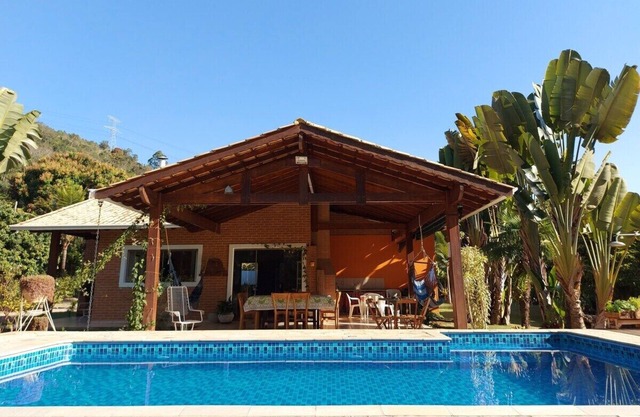 House in paradise! Access to the river, fruit trees, close to the cachaça route.