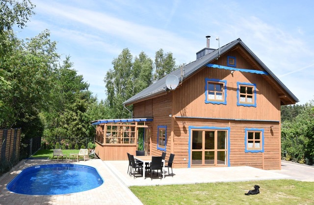 House in Perlino near Lake Choczewskie
