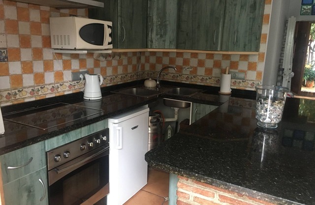 House in the centre of Zahara, tapas and relax