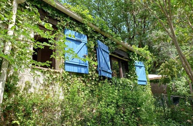 House in the countryside, quiet, near the village of Biot.