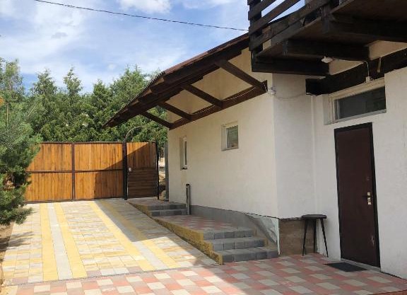 House Lesnoy Apartment with Sauna