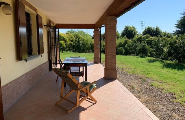 House nestled in the countryside of Vignola