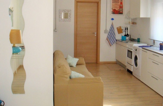 House Venice - Unit B. PISTICCI, a clay heart.