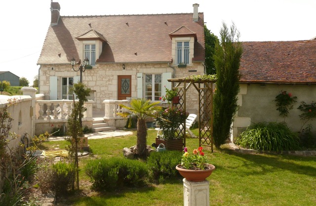 House/Villa - CussayHouse with character