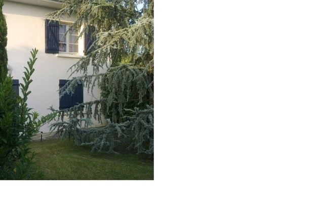 house with 2 bedrooms .