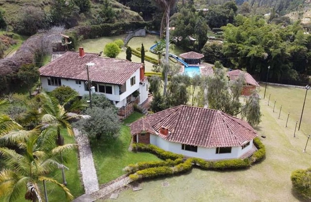 HOUSE with Heated Pool and water slide Sleeps 30