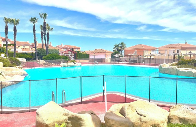 House With sea Views in Urbanization With Pools