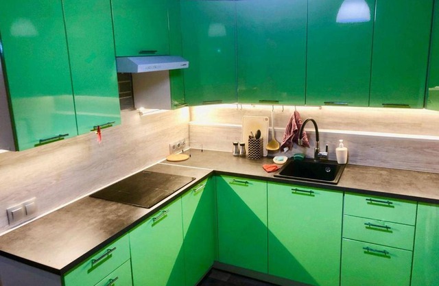 House with shared kitchen