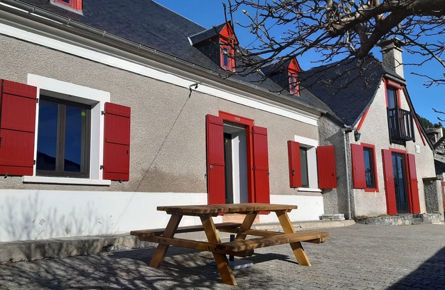 house with superb views of the mountains, not overlooked and enclosed garden