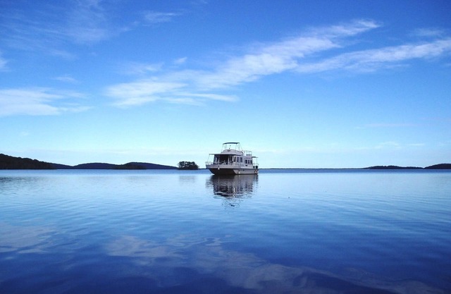 Houseboat Hire Myall Lakes National Park NSW