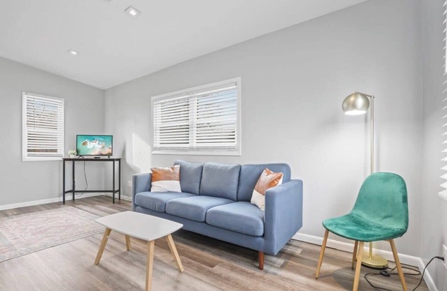 Housepitality - The Restful Studio - Cozy