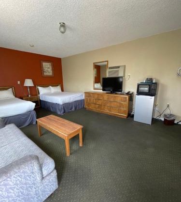 Howard Johnson by Wyndham Ridgecrest, CA
