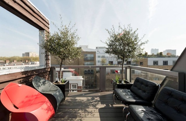 Huge 7 Floor Townhouse | Walk to Shoreditch & City