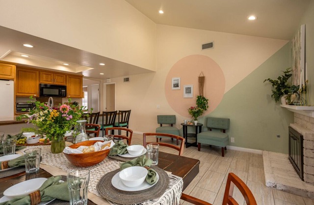 Huge Backyard, Near Disney, Family Friendly, Quiet Neighborhood