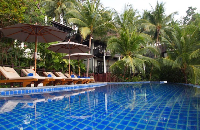 Huge Seaview Villa within a 5-Star branded Resort on Samui